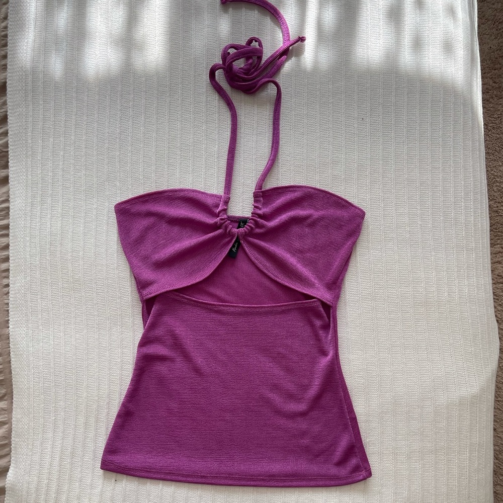 Y2K style cut out halter tank
